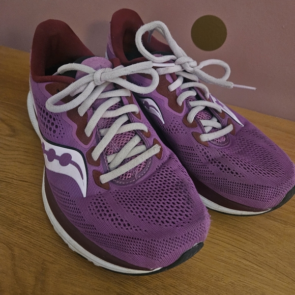 Women’s Saucony S10650-30 Ride 14 Sneakers in Razzle/Fairytale Size 7 - Picture 2 of 9